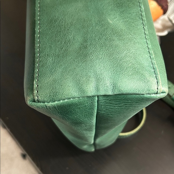 PORTLAND LEATHER Large Raindrop Rainstorm Crossbody Tote, Cowboy Mint - Picture 7 of 10